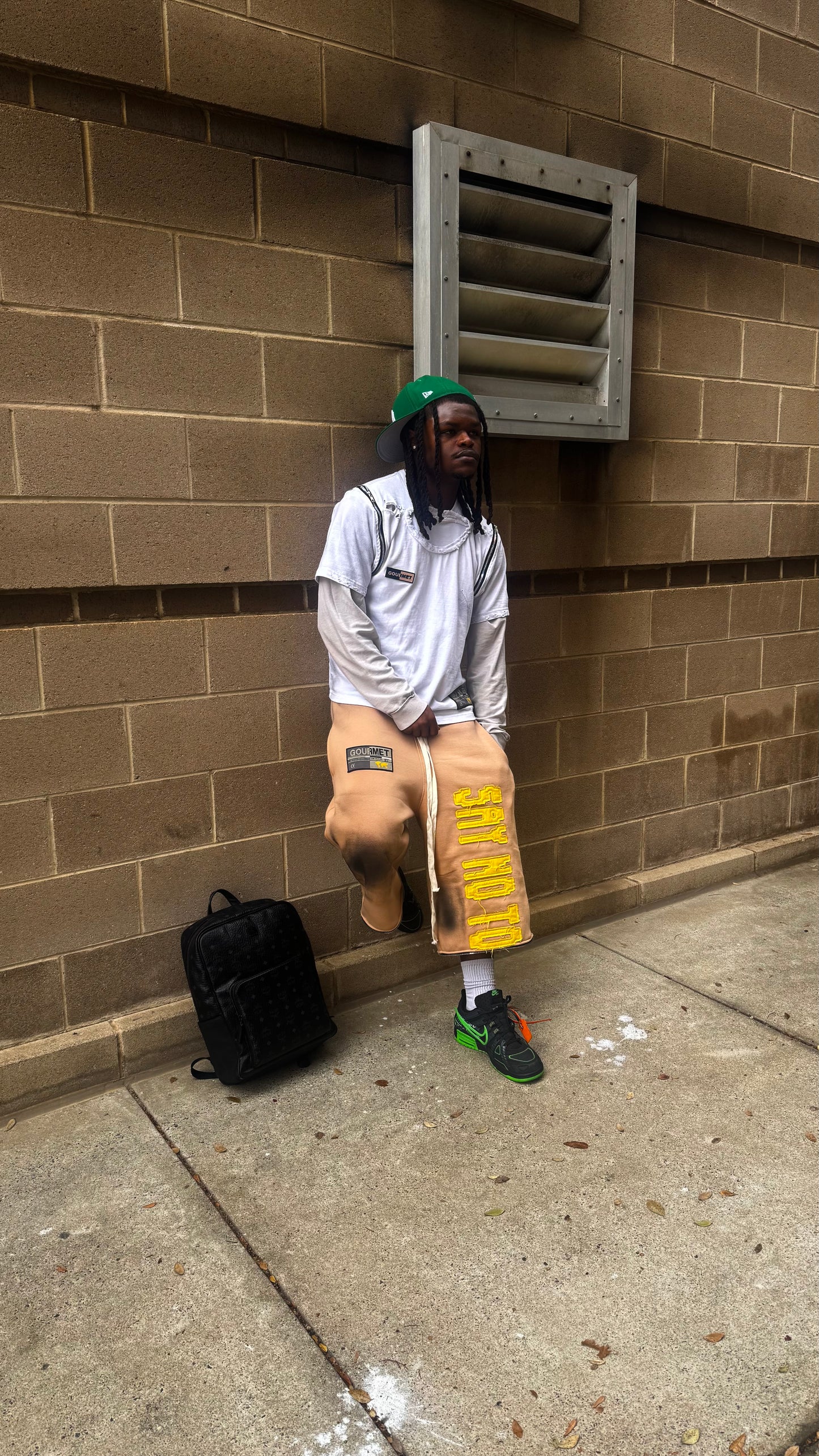 BUNDLE OF DIRTY ZIPPER TEES